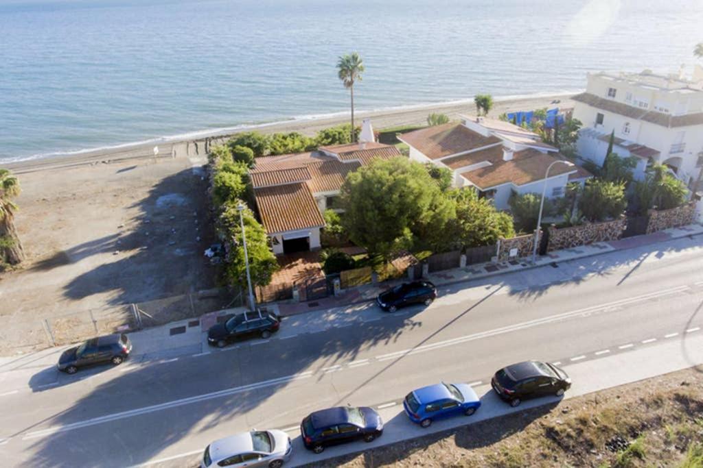טורה דה בנגאלבון Villa Alboran Beachfront 9Pax מראה חיצוני תמונה